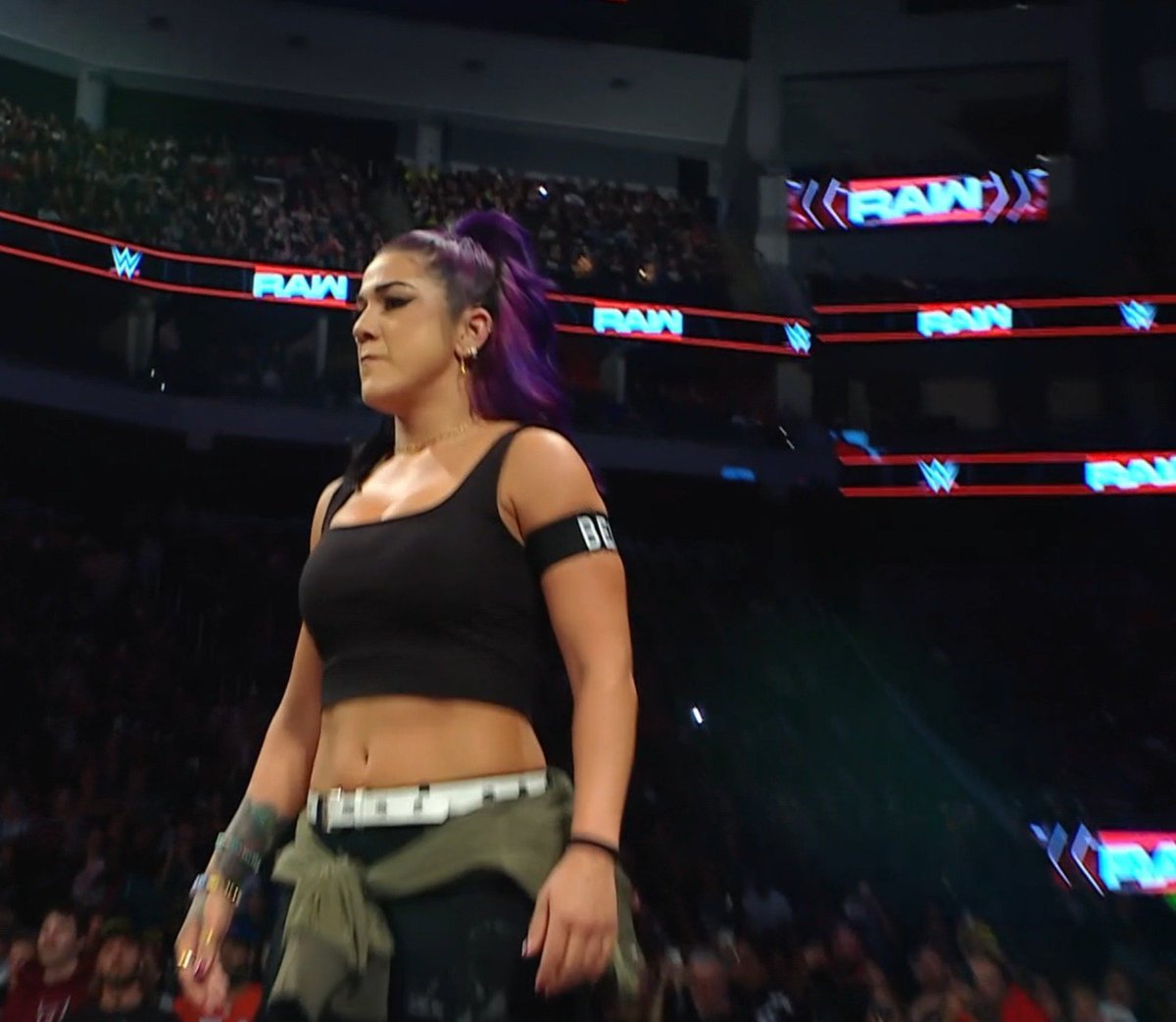 Bayley with the Ben armband 💔 #WWERAW #WWE